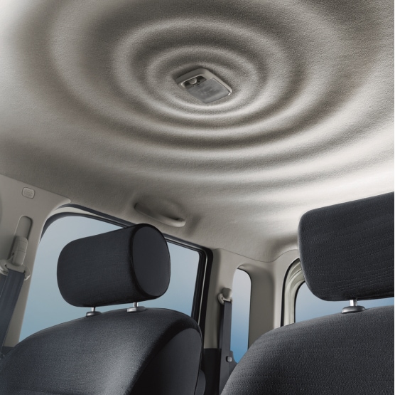 Interior view of Nissan Cube ceiling