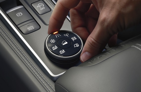 2022 Nissan Pathfinder Dial in 7 drive modes